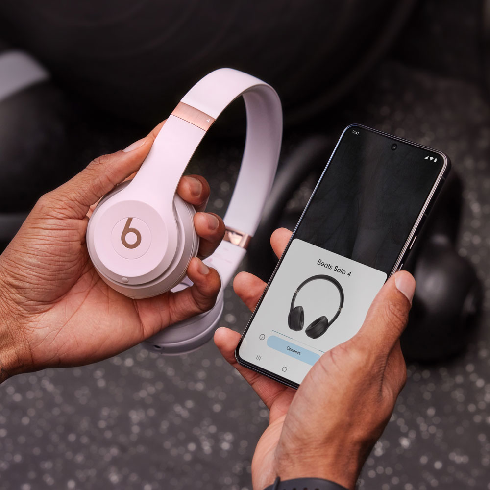 Beats Solo 4 - Matte Black - Image 4
