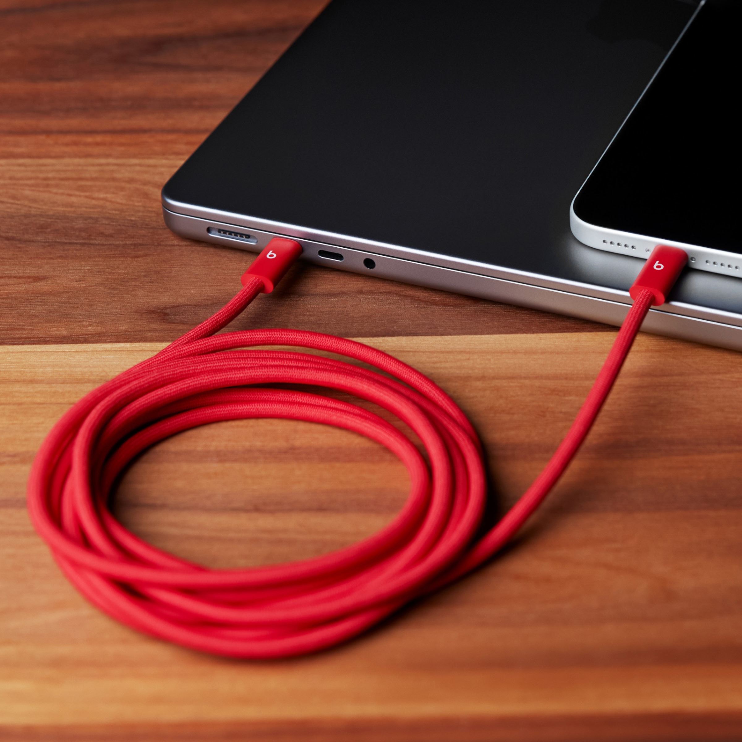 Beats 240W Usb-C To Usb-C Braided Cable (10 Ft) - Rapid Red - Image 2