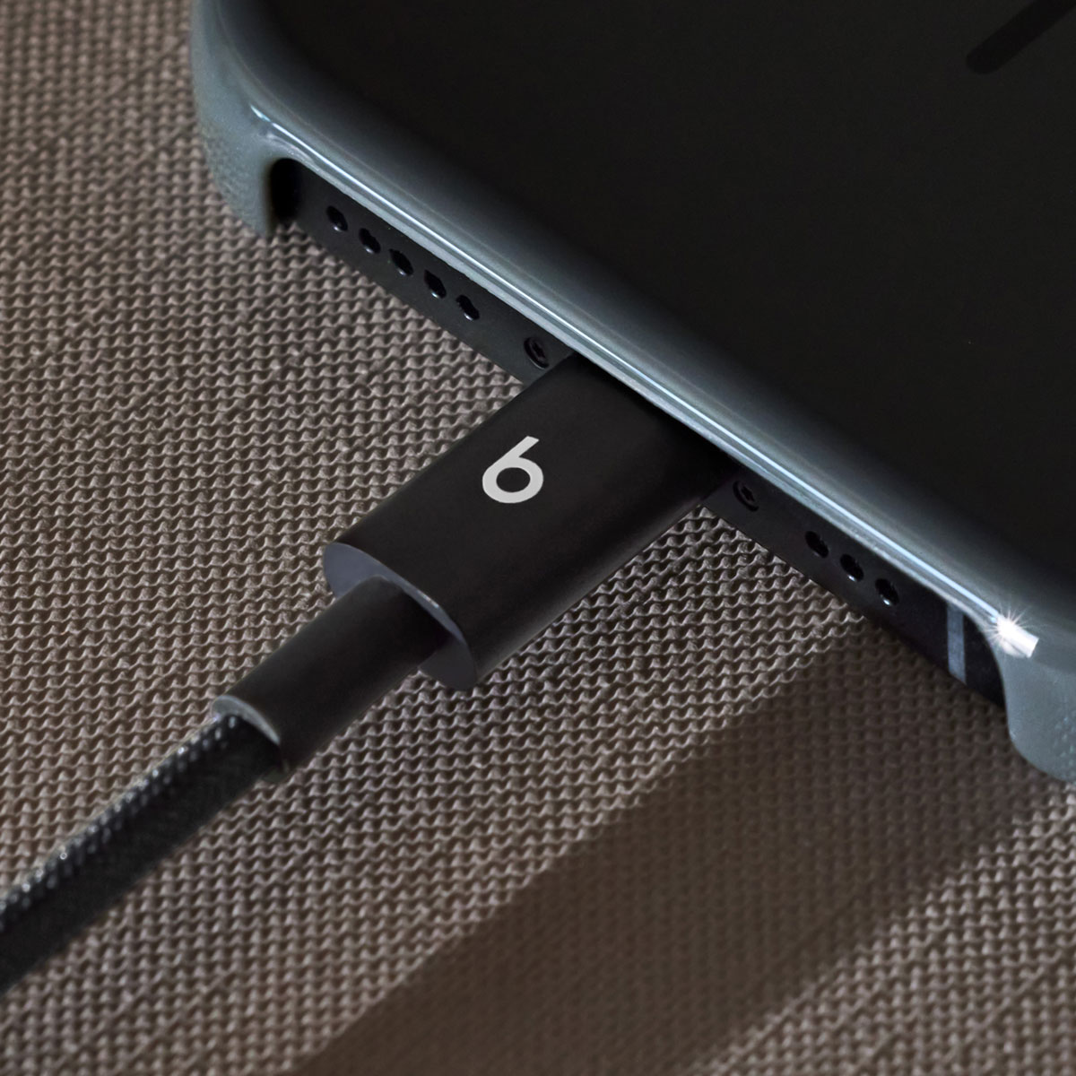 Usb-C To Usb-C Short Cable (20 Cm/8 In) - Beats - Image 5