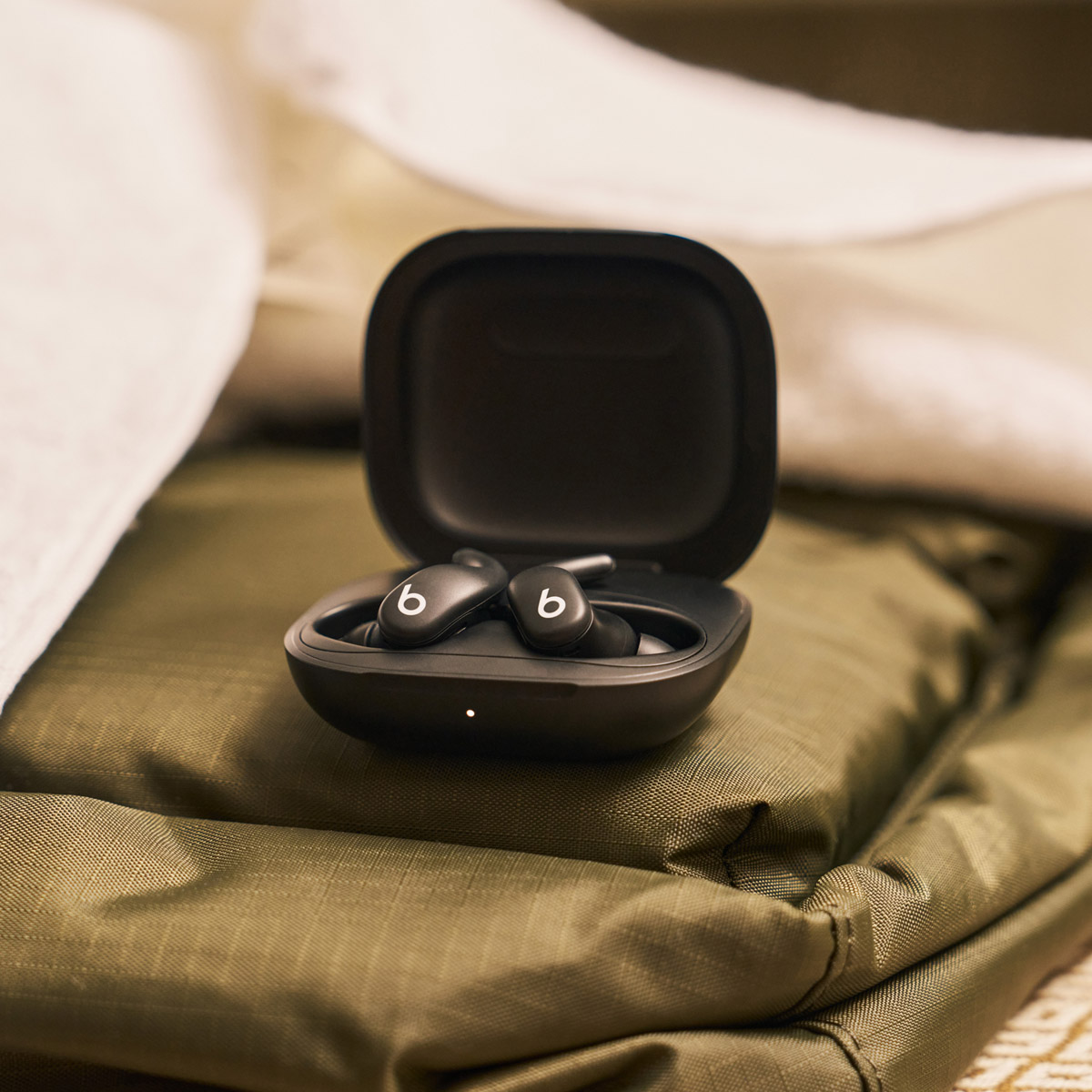 Powerbeats Fit - Jet Black - Image 7