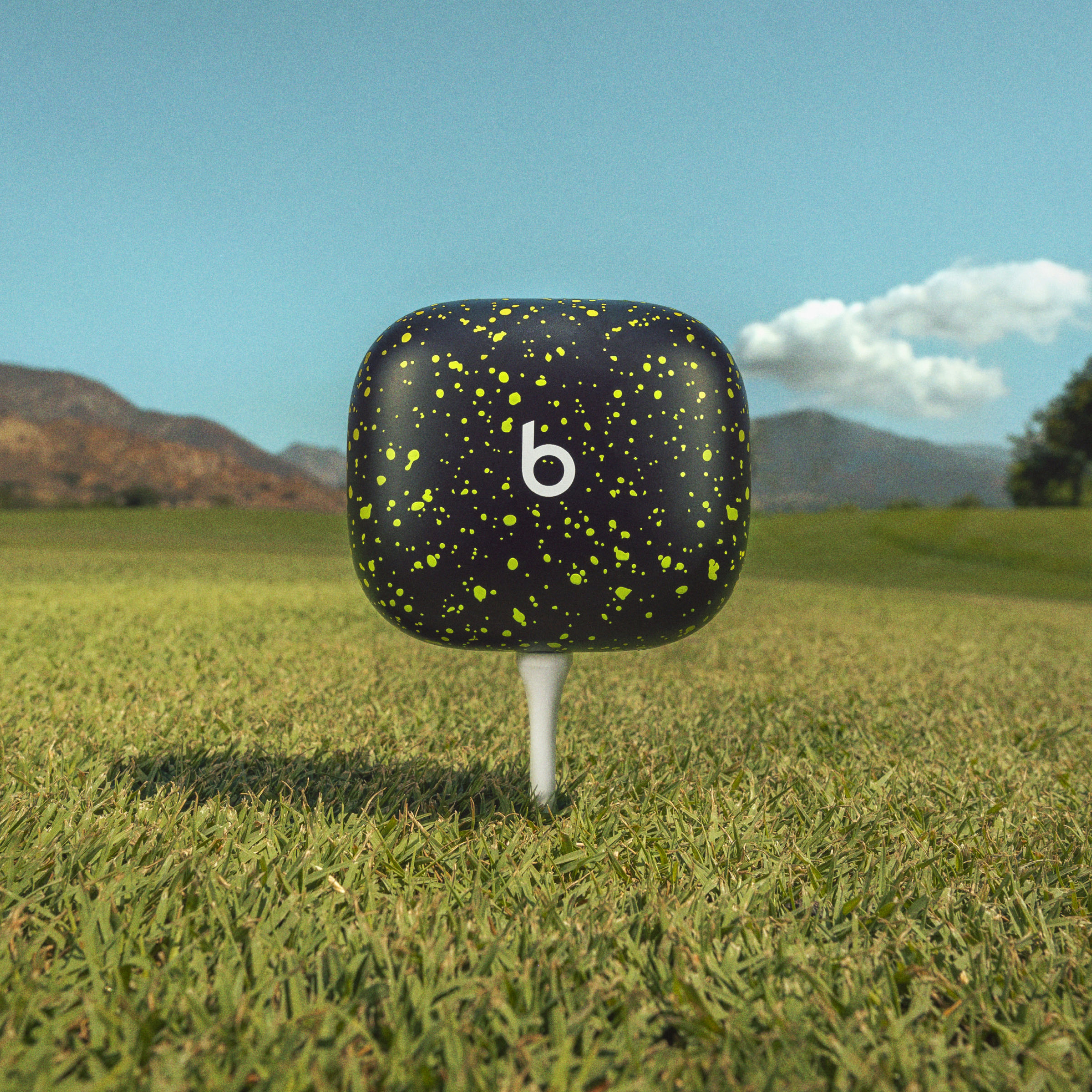 Powerbeats Pro 2 - Black & Volt - Image 6