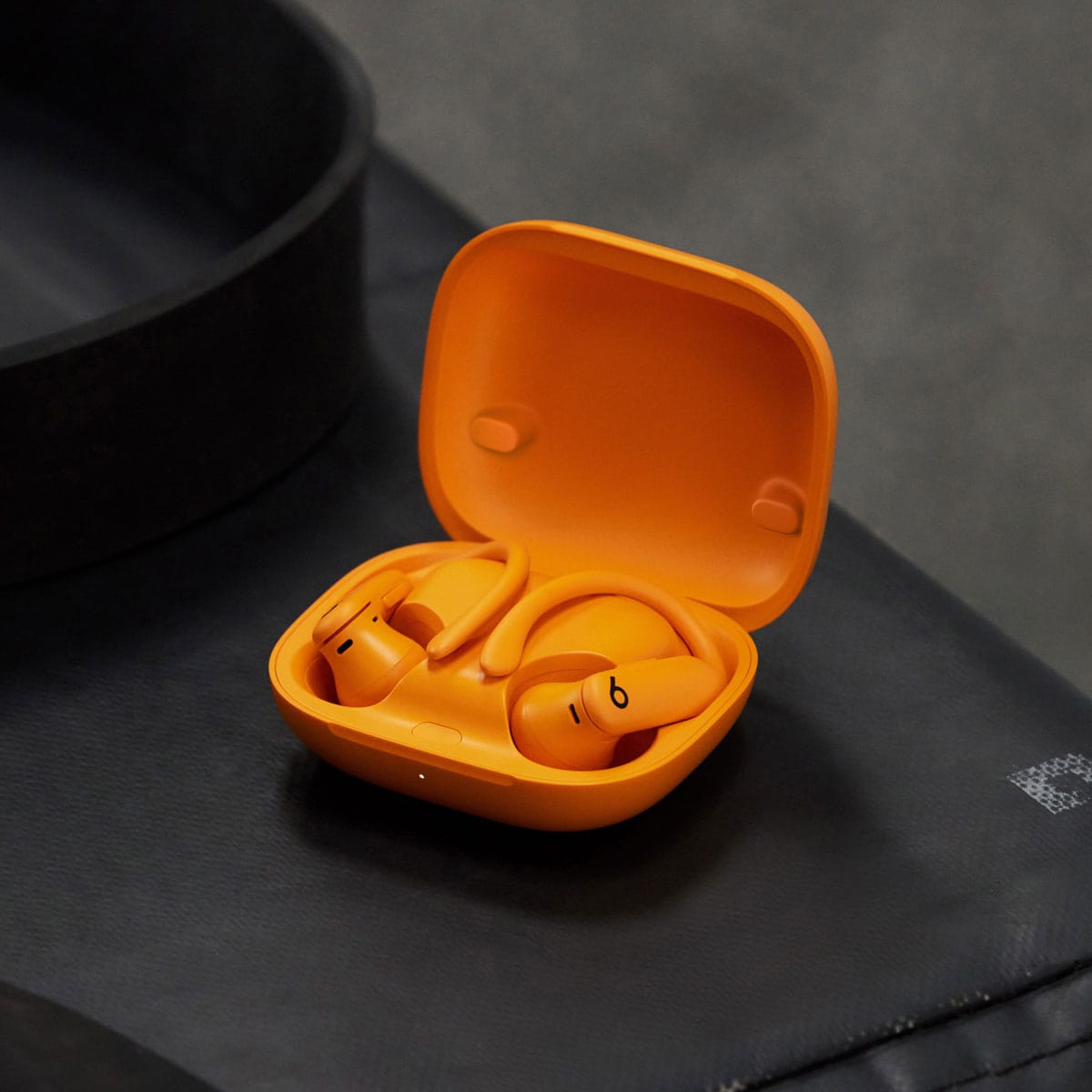 Powerbeats Pro 2 - Electric Orange - Image 6