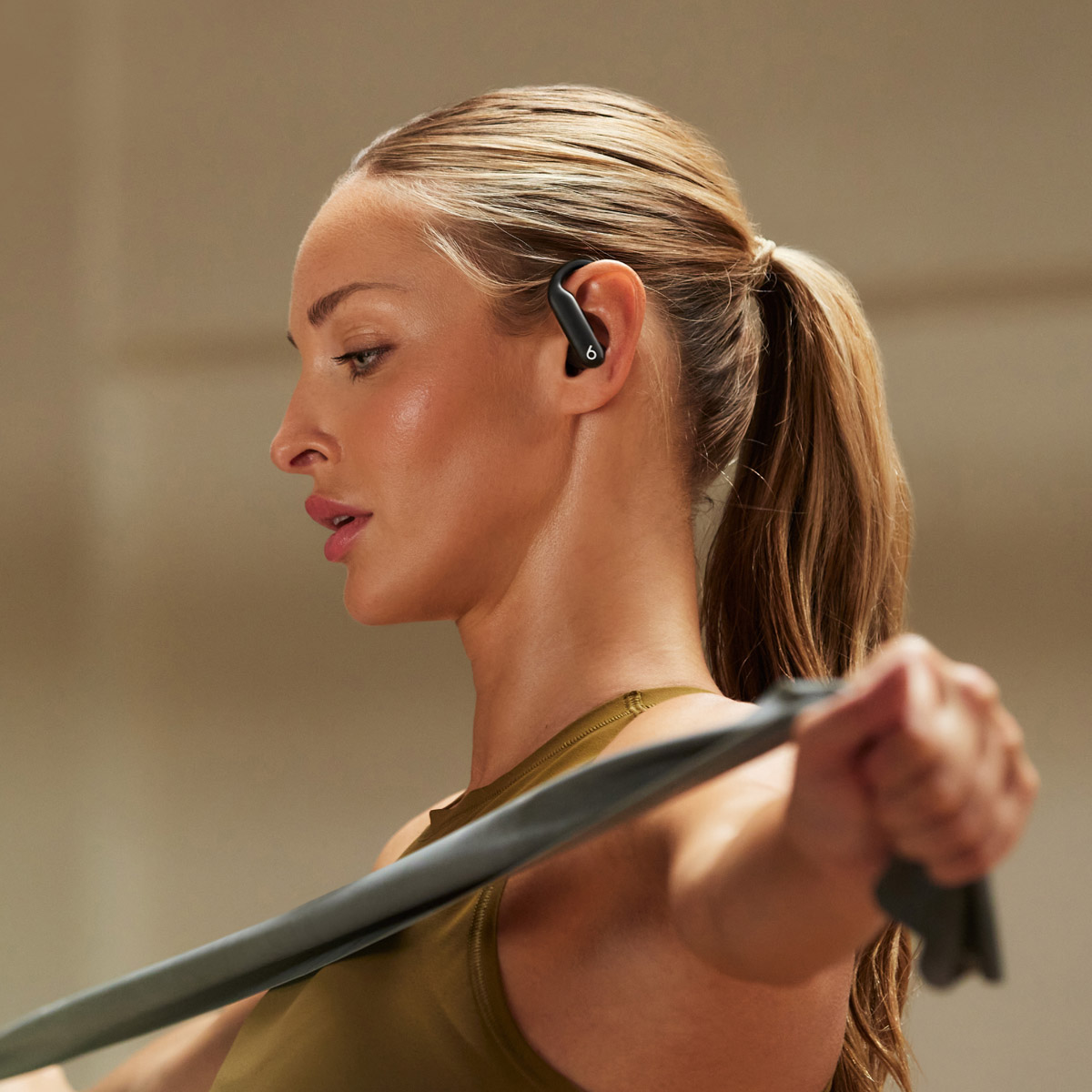Powerbeats Pro 2 - Jet Black - Image 7