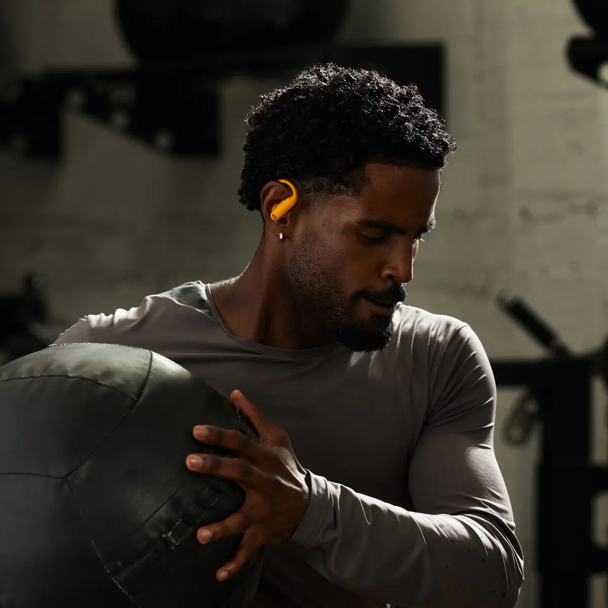Powerbeats Pro 2 - Electric Orange - Image 3
